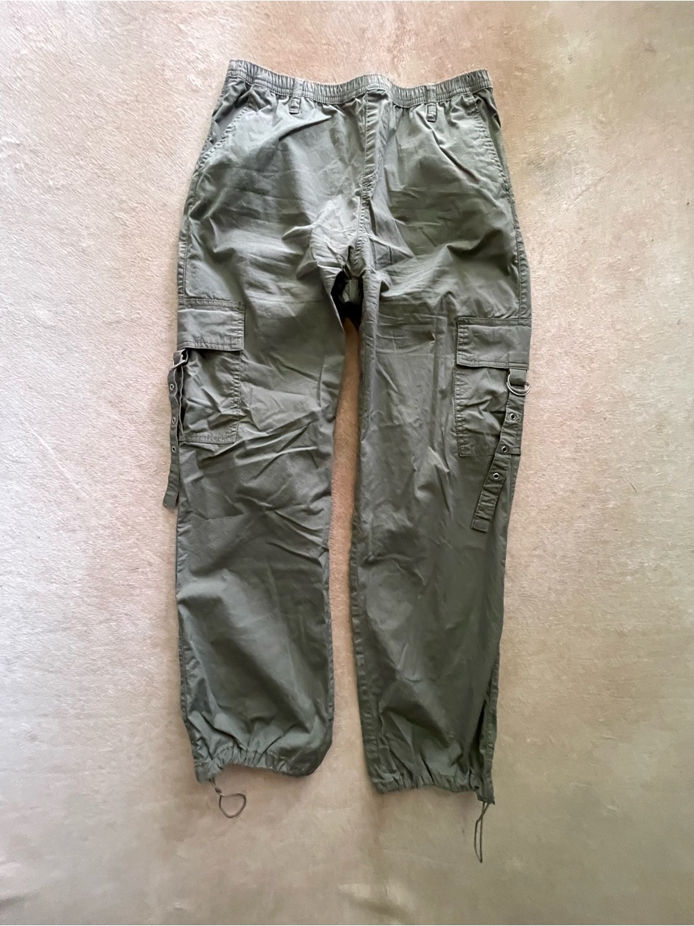 No Boundaries Green Cargo Pants